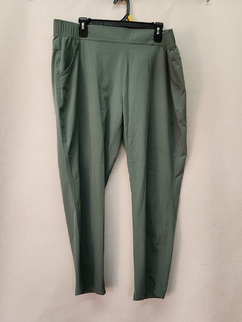 Eddie Bauer Women's Olive Green Elastic Waist Pants